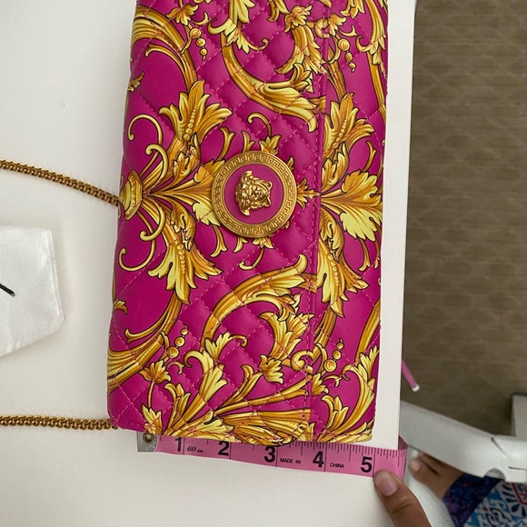 Versace Hot Pink WOC - Picture 4 of 5